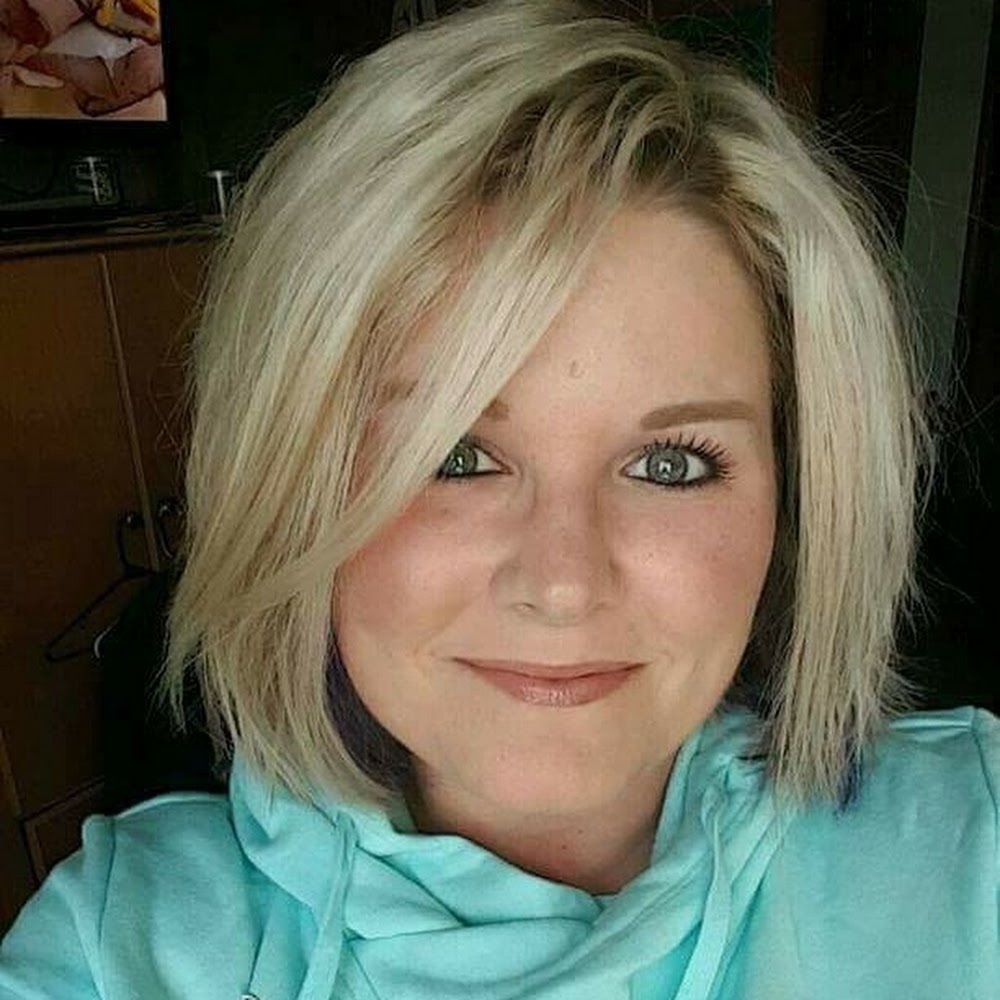 Meet your Posher, Lydia